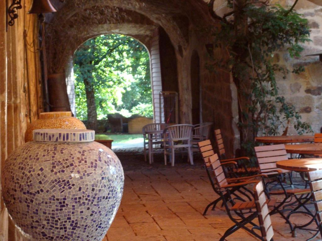 Château de Salelles Banassac Extérieur photo