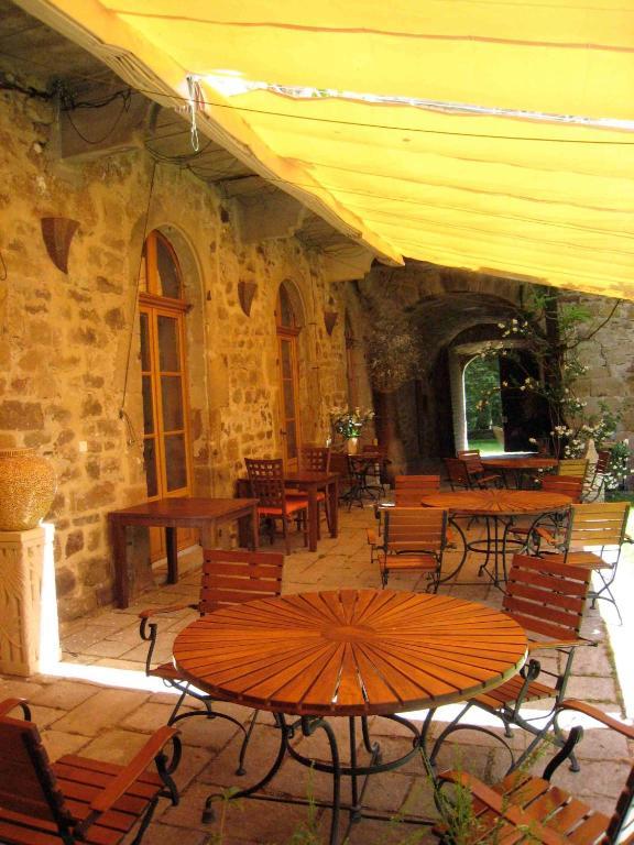 Château de Salelles Banassac Extérieur photo